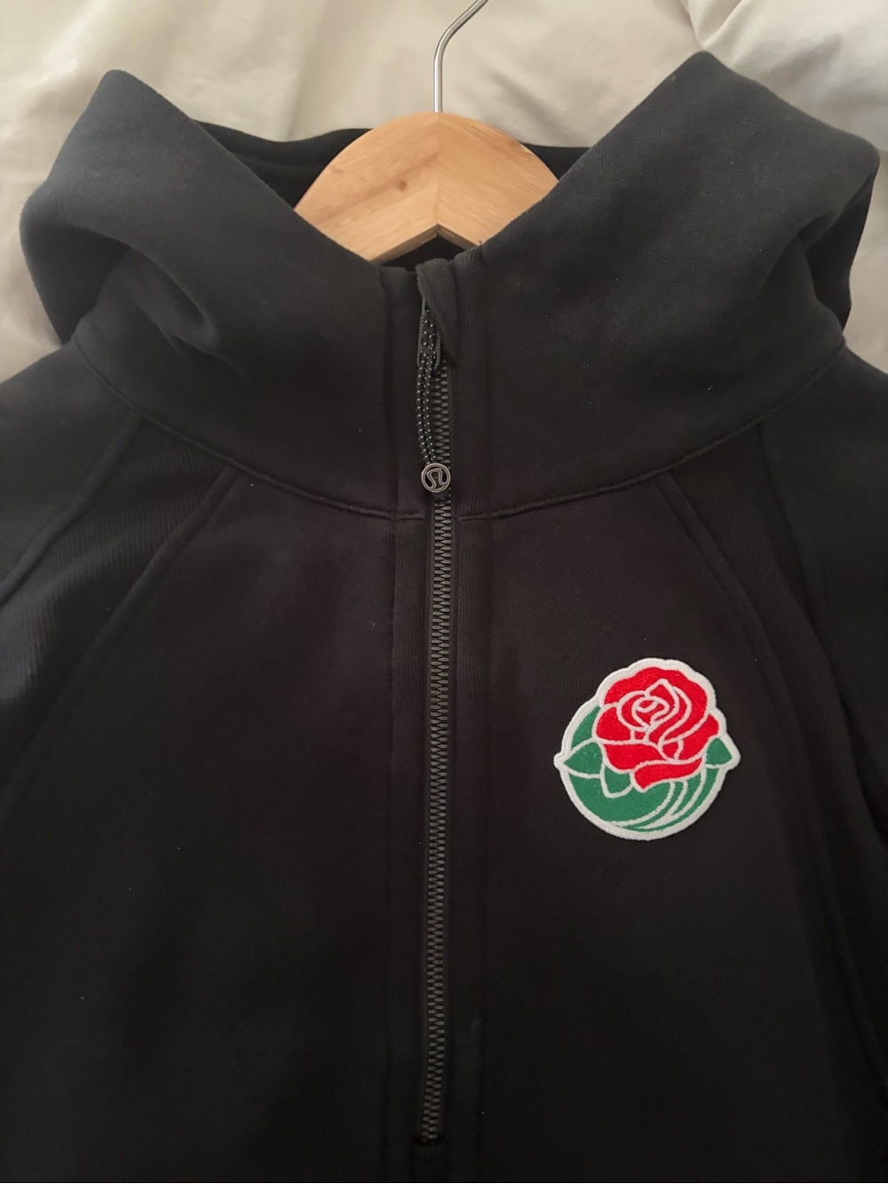 Limited Edition Run for the Roses Lululemon Scuba Half-Zip Hoodie M/L